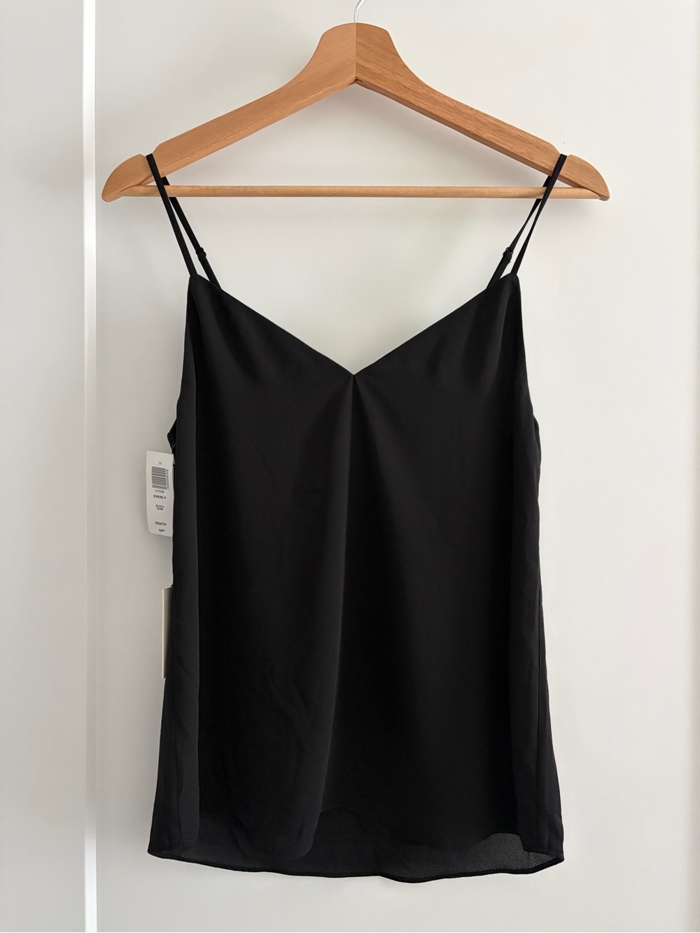 Aritzia Babaton Black V-Neck Spaghetti Strap Everly Top